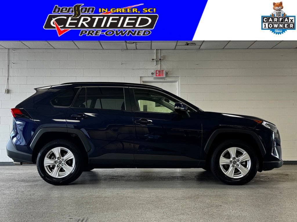 Used 2019 Toyota RAV4 XLE w/ Convenience Package FWD image 1