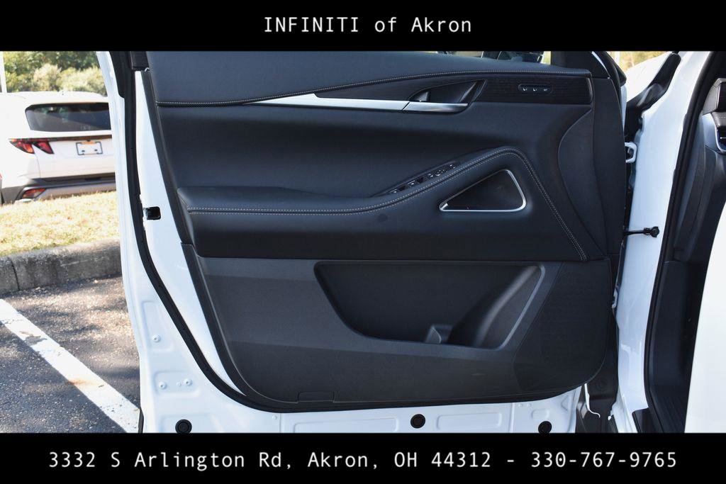 Used 2026 INFINITI QX60 Autograph w/ Dark Cargo Package image 10