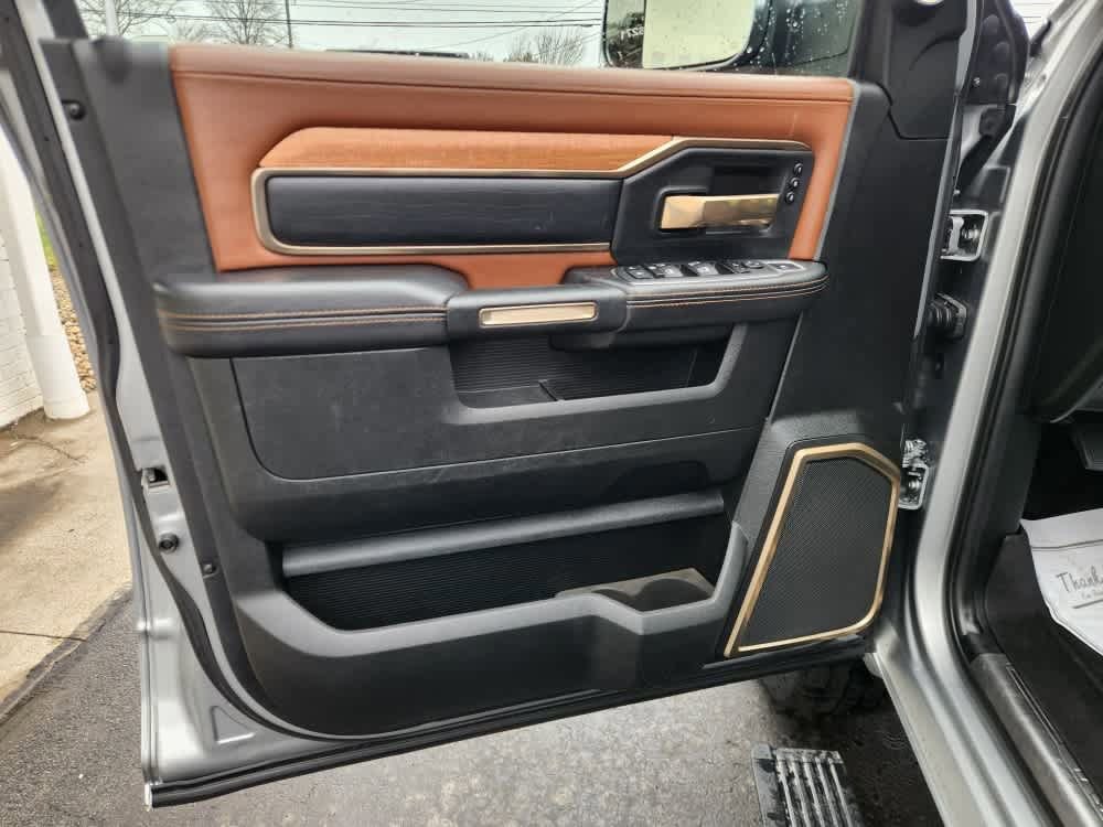 Used 2022 RAM 3500 Limited image 23