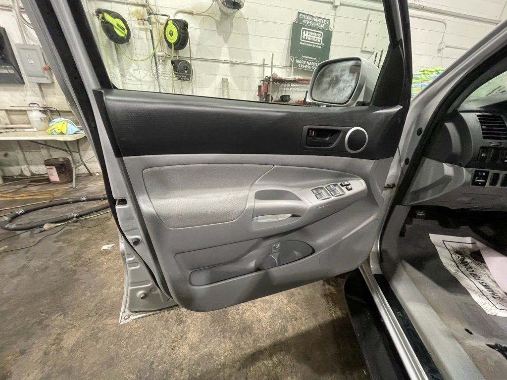 Used 2005 Toyota Tacoma 4x4 Double Cab image 12