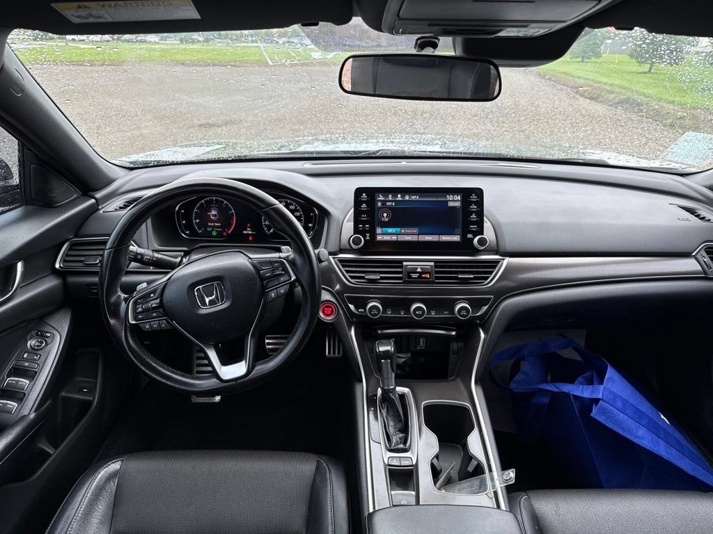 Used 2018 Honda Accord Sport image 17