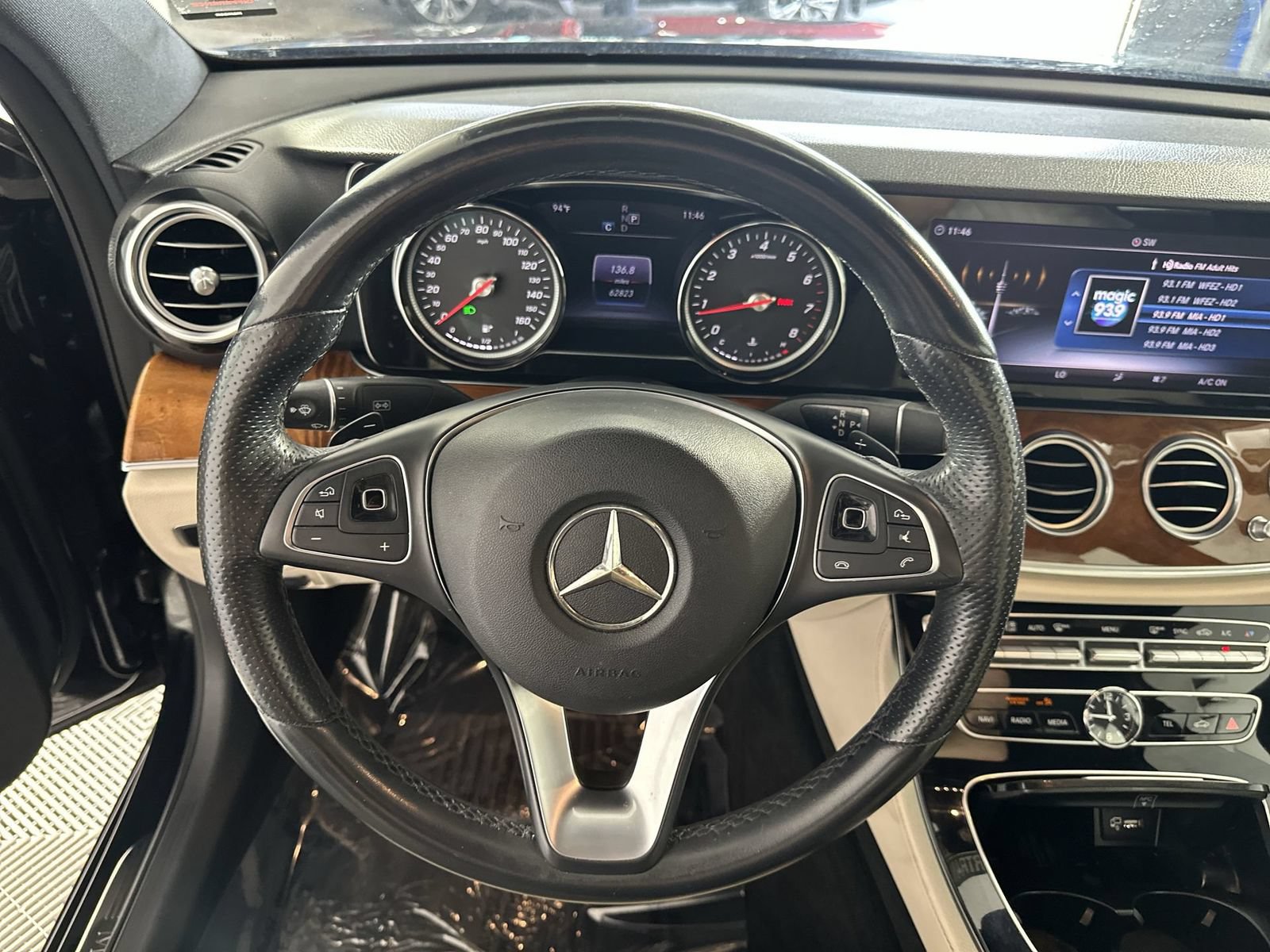 Used 2018 Mercedes-Benz E 300 image 14
