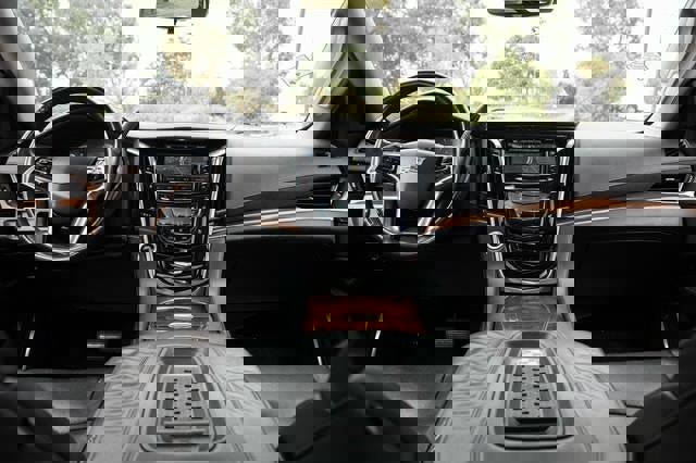 Used 2017 Cadillac Escalade ESV Premium Luxury image 21