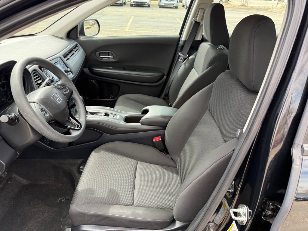 Used 2018 Honda HR-V LX image 13