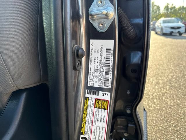 Used 2021 Toyota Tacoma SR5 AWD/4WD image 23