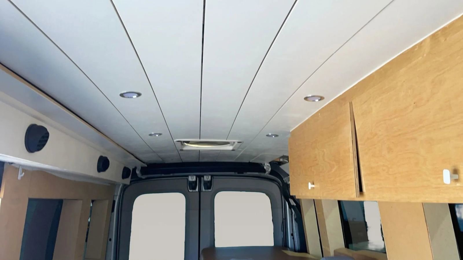 Used 2017 Ford Transit 350 XLT RWD image 37
