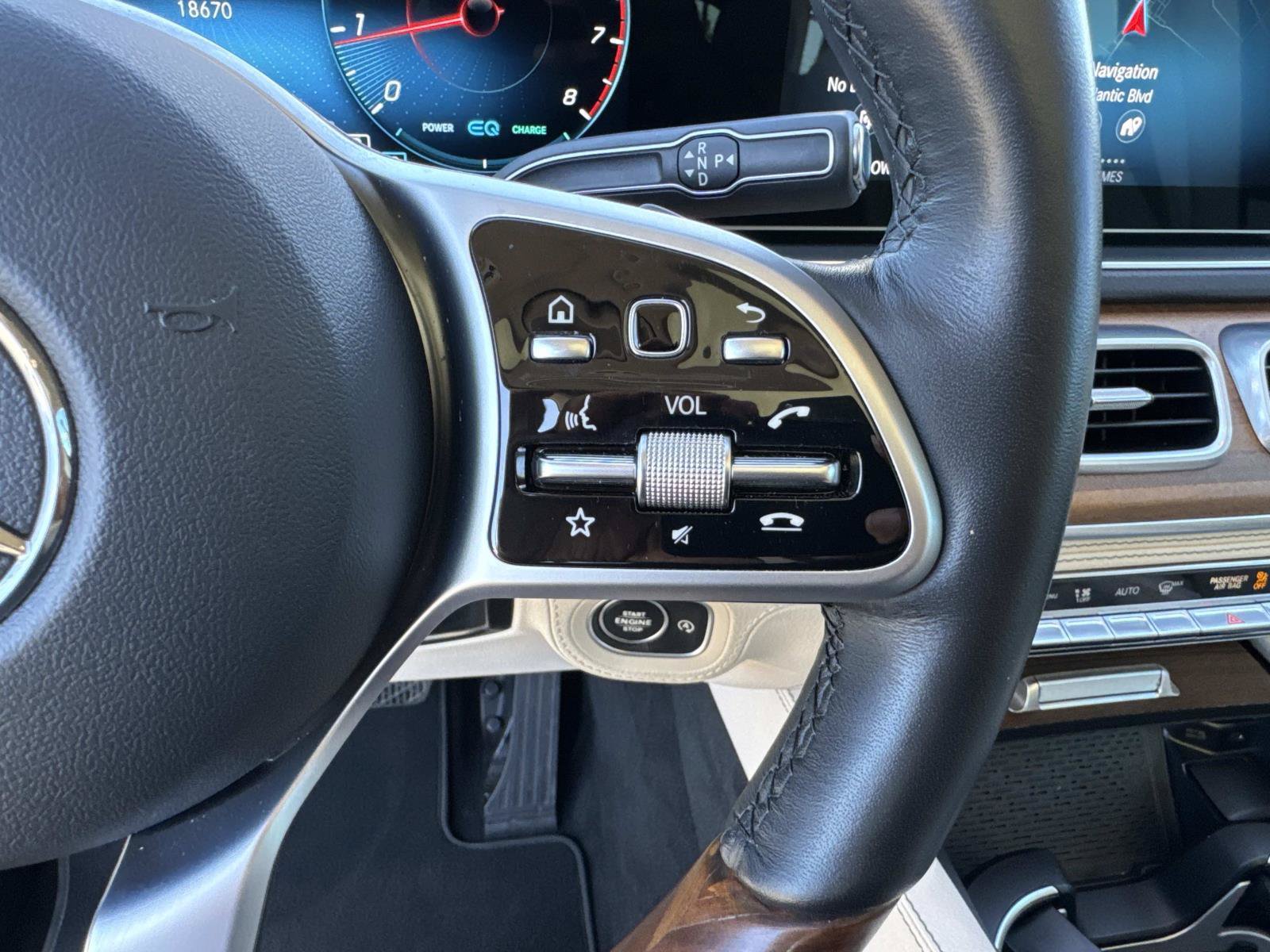 Certified 2021 Mercedes-Benz GLE 450 4MATIC image 34