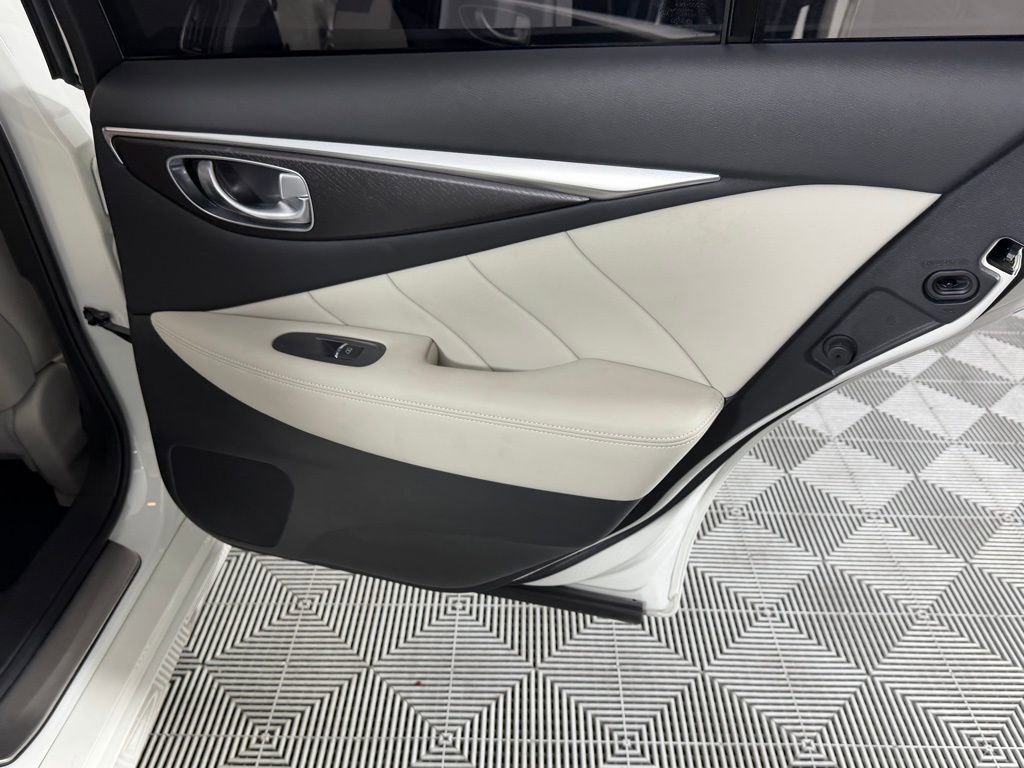 Used 2023 INFINITI Q50 Sensory image 27