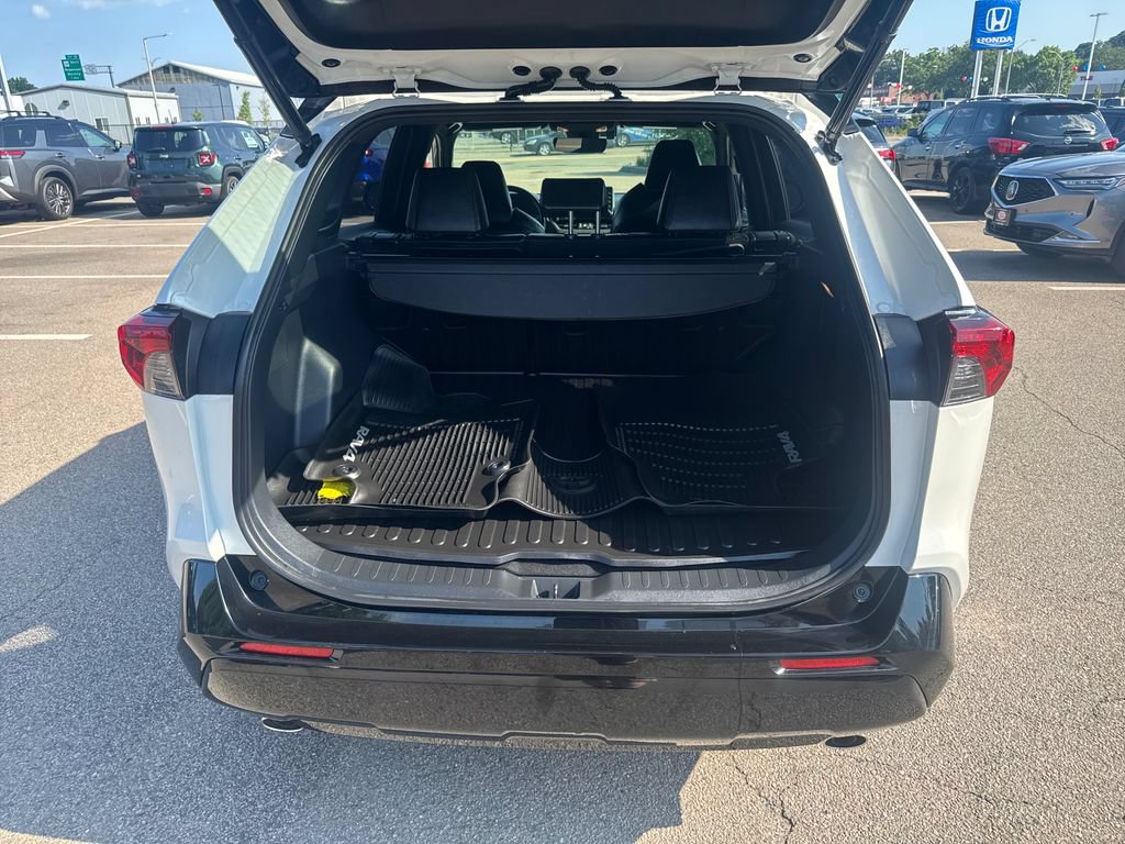 Used 2021 Toyota RAV4 XSE AWD/4WD image 7