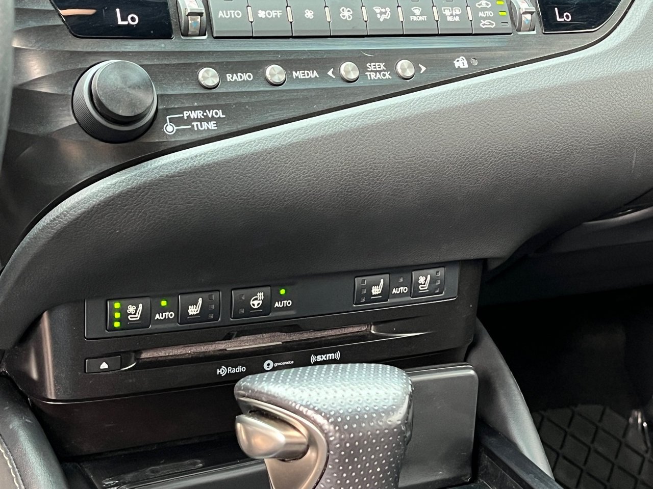 Used 2019 Lexus ES 350 F Sport w/ Accessory Package 2 FWD image 26