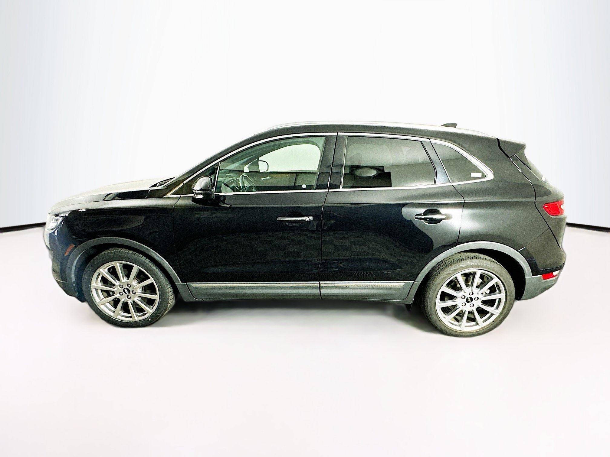 Used 2019 Lincoln MKC Reserve w/ MKC Technology Package FWD image 4