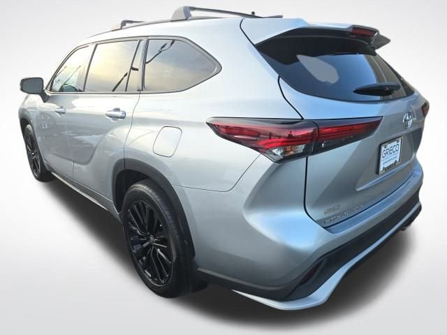 Used 2024 Toyota Highlander XSE image 5