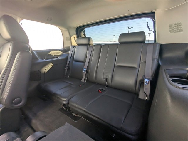 Used 2014 Cadillac Escalade Luxury image 16