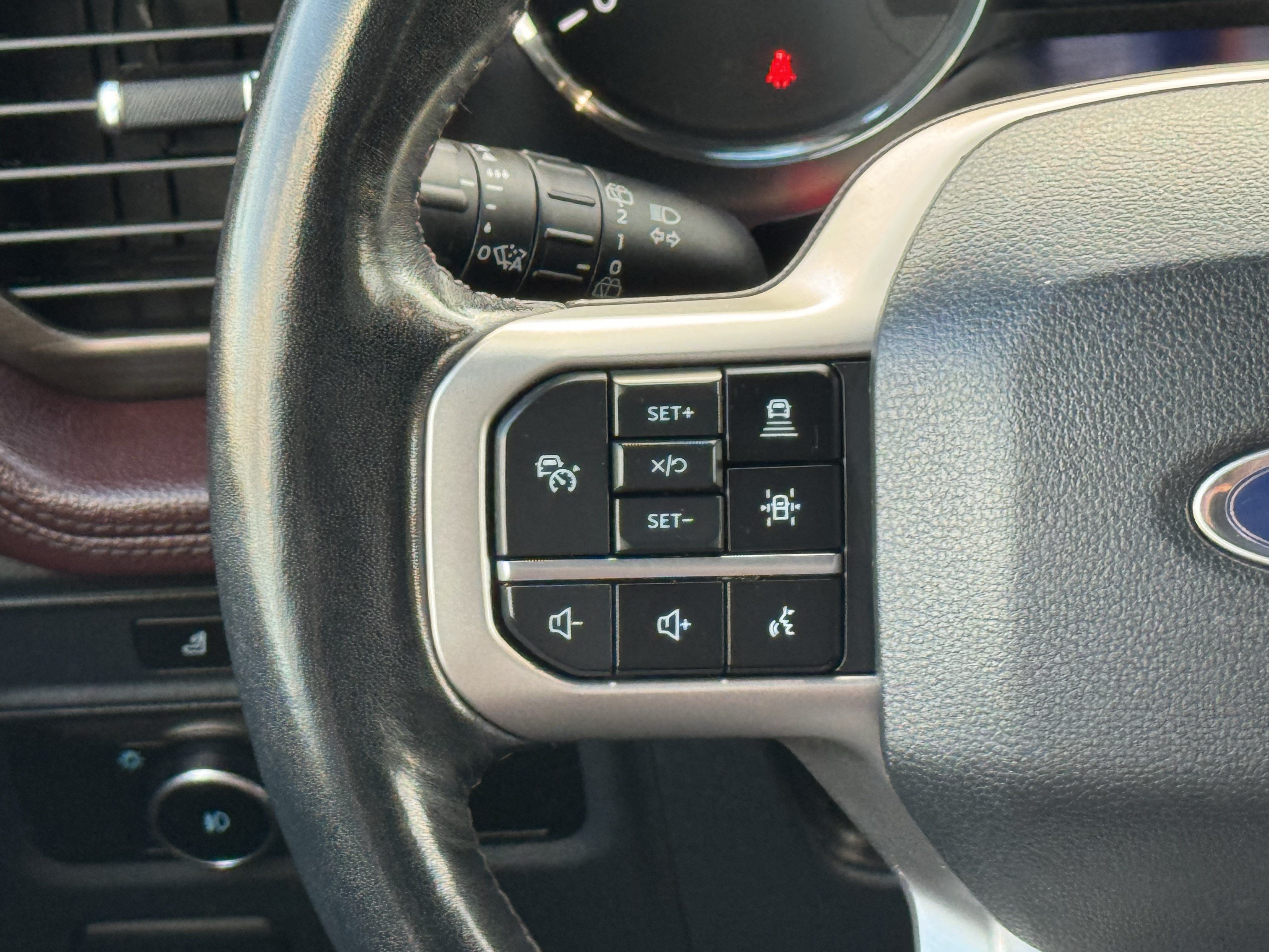 Used 2024 Ford Expedition Max Limited RWD image 12