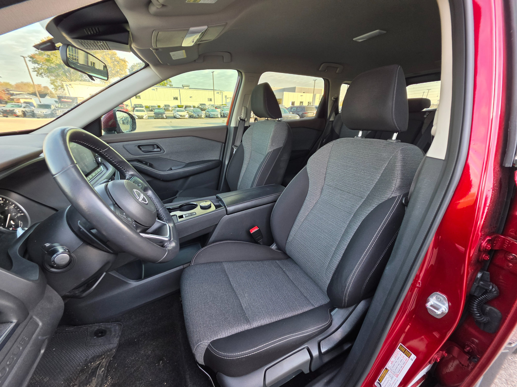 Used 2022 Nissan Rogue S AWD/4WD image 12