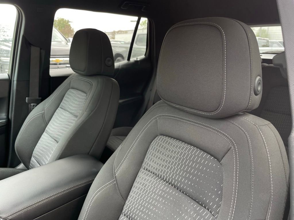 Used 2025 Chevrolet Equinox LT image 24