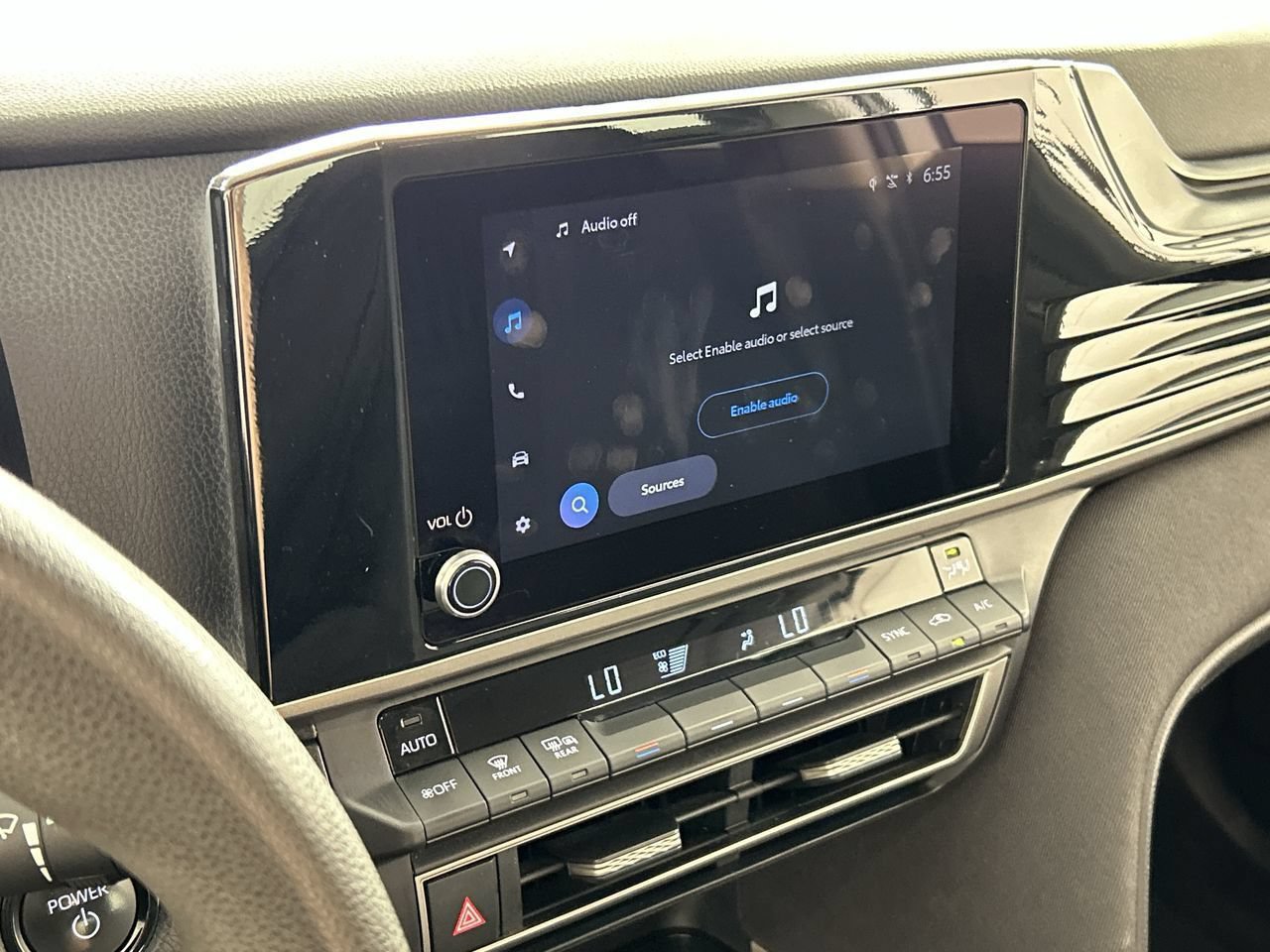 Used 2025 Toyota Camry LE w/ Convenience Package FWD image 17