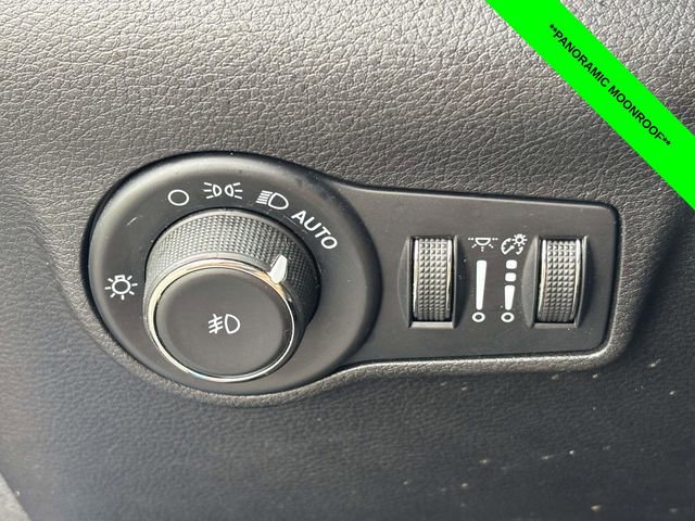Used 2022 Jeep Compass Trailhawk AWD/4WD image 14
