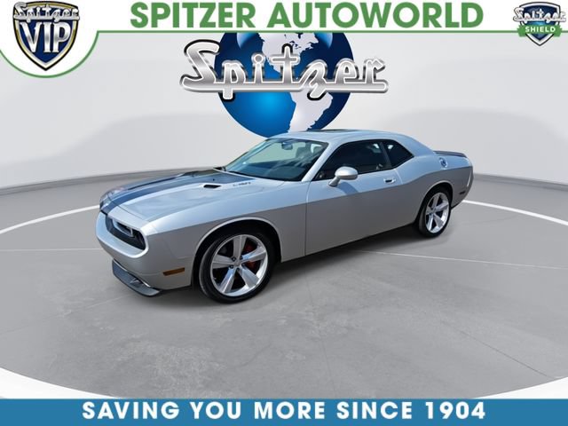 Used 2009 Dodge Challenger SRT8 w/ SRT Option Group II RWD image 4