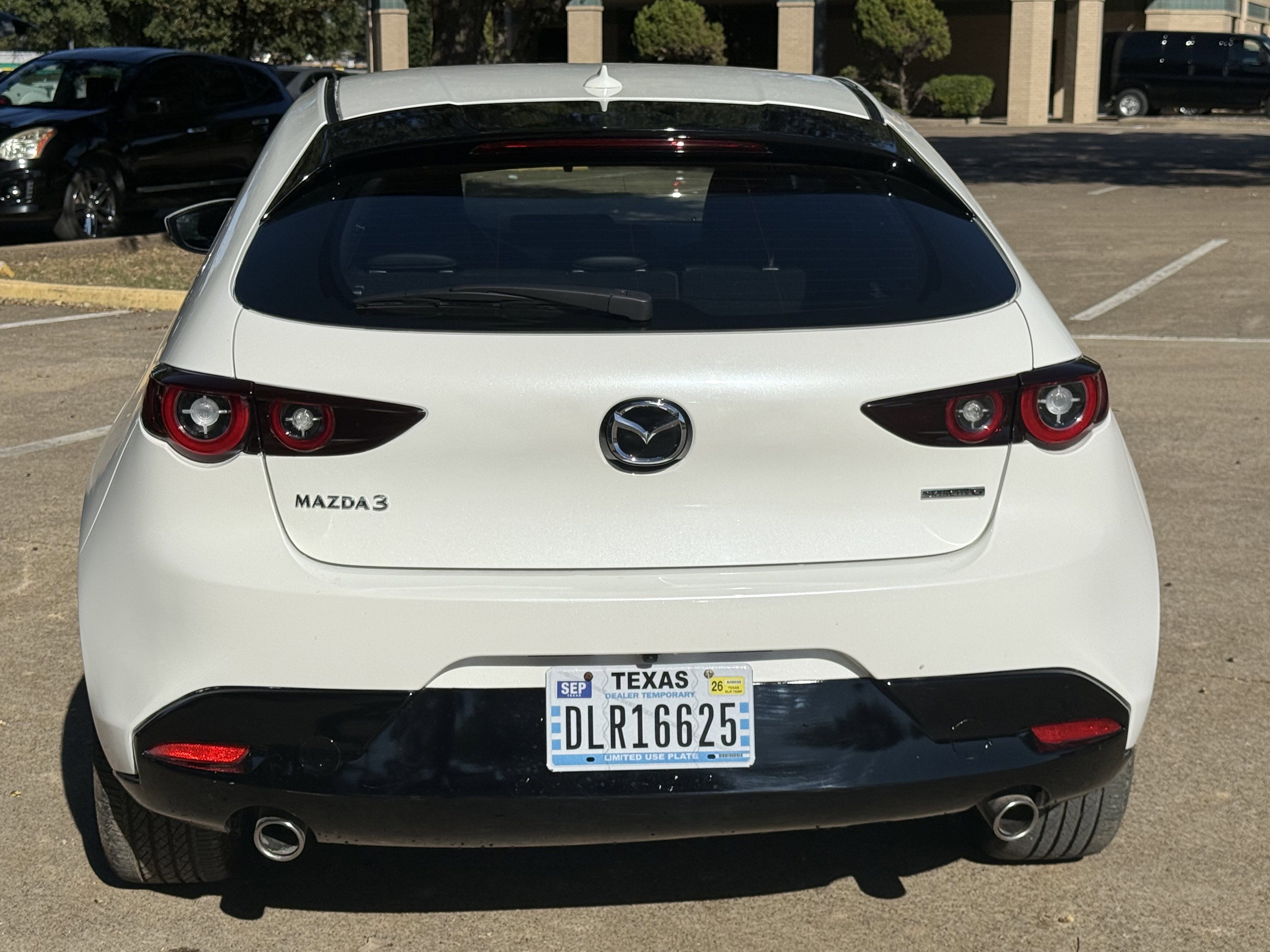 Used 2024 MAZDA MAZDA3 s FWD image 7