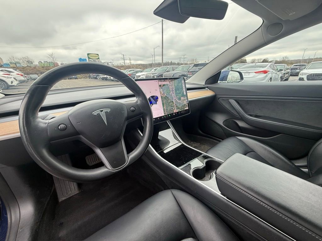 Used 2018 Tesla Model 3 Long Range image 2