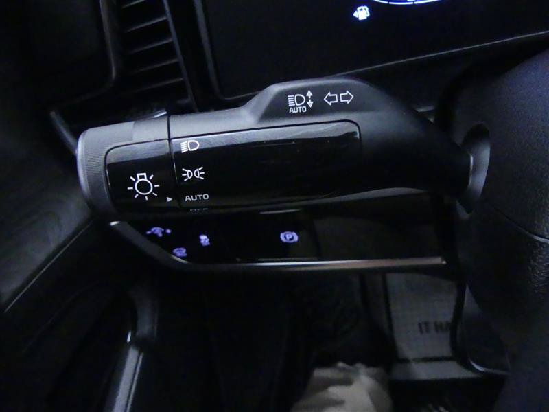 Used 2025 Kia Sportage X-Line w/ Premium Package AWD/4WD image 18