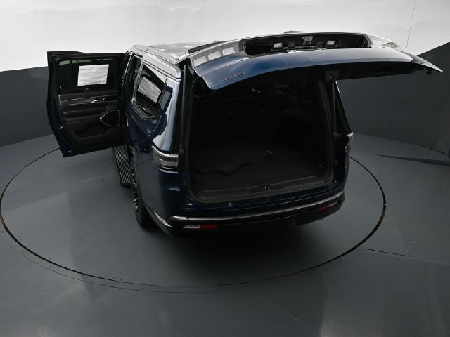 New 2026 Jeep Grand Wagoneer L Limited AWD/4WD image 28
