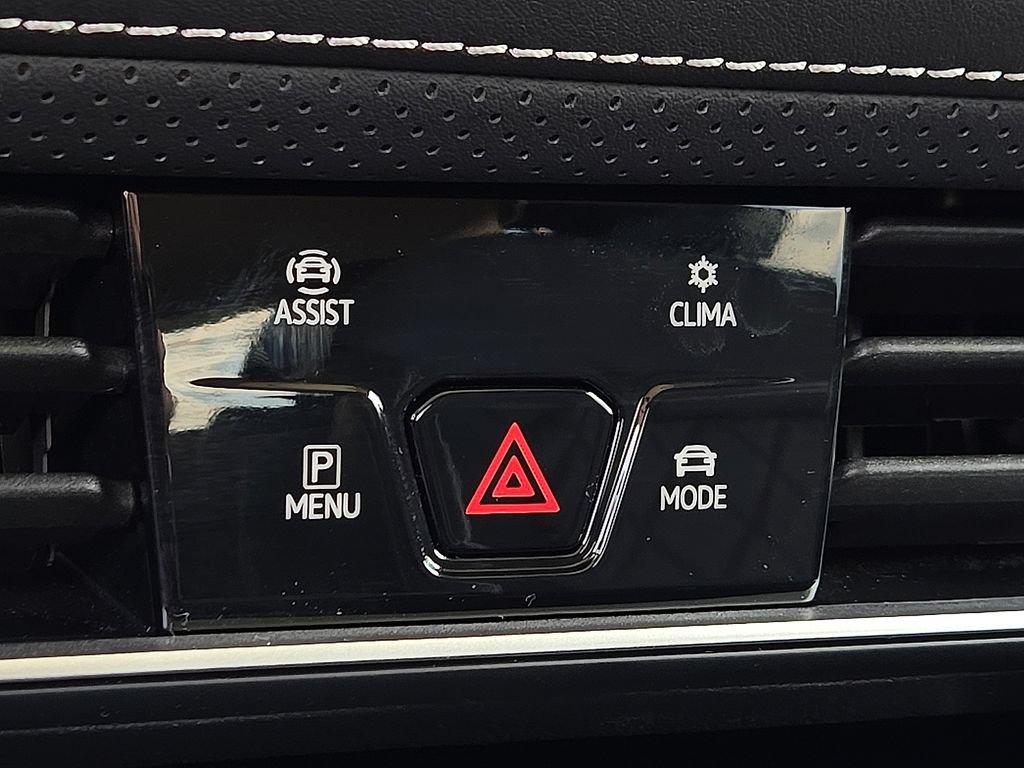 Used 2025 Volkswagen Atlas SEL Premium R-Line AWD/4WD image 17
