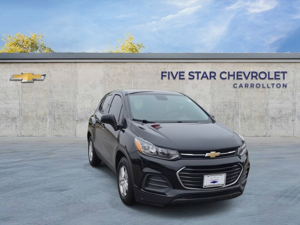 Used 2020 Chevrolet Trax LS w/ Tint and Cruise Package FWD image 1