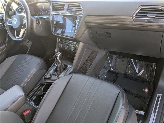 Used 2024 Volkswagen Tiguan Wolfsburg Edition image 22