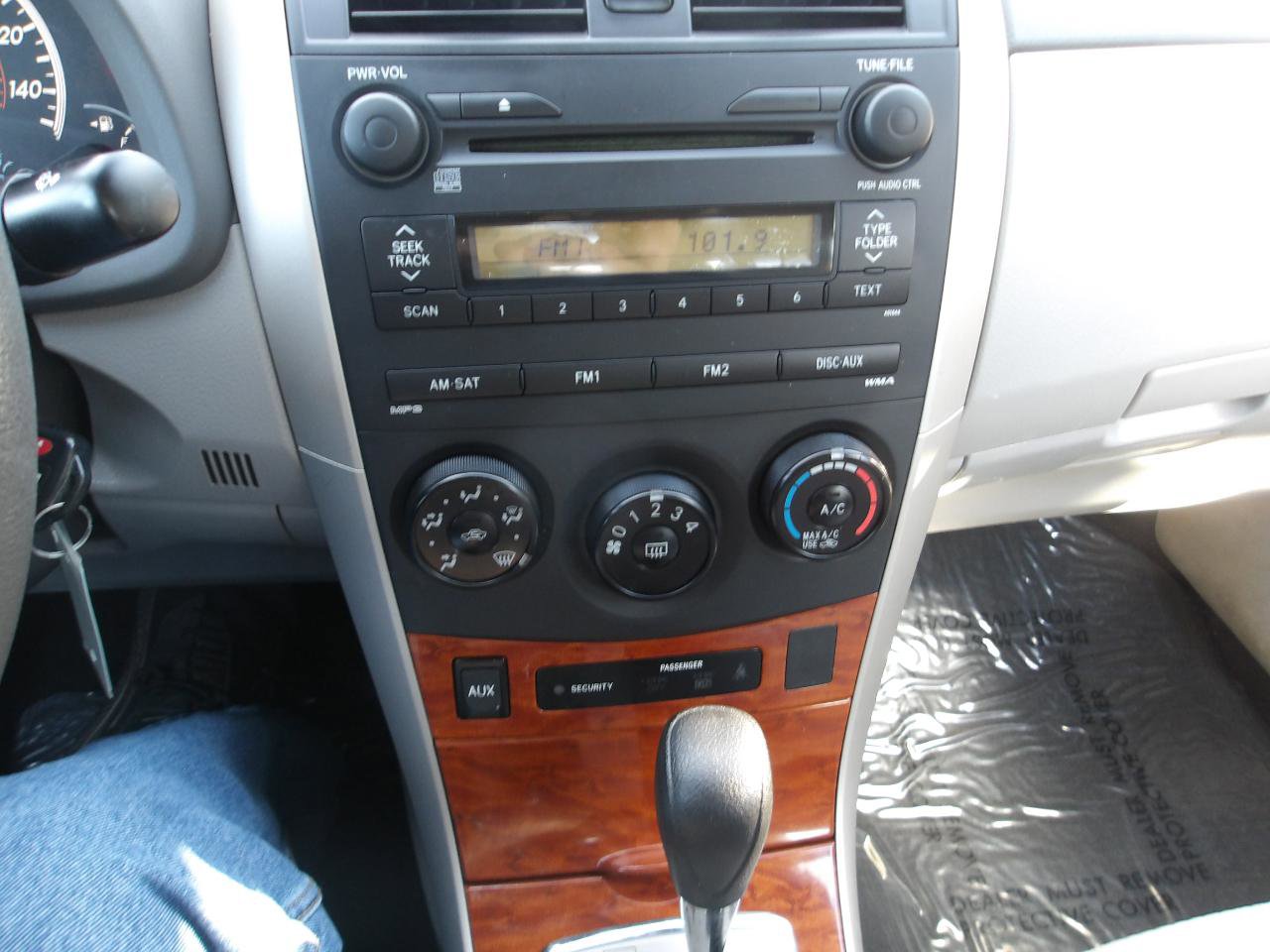 Used 2009 Toyota Corolla XLE FWD image 15