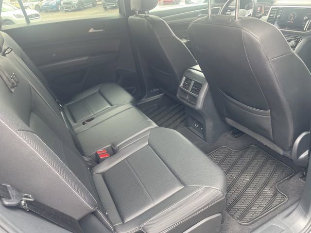 Used 2023 Volkswagen Atlas Cross Sport SEL R-Line image 19