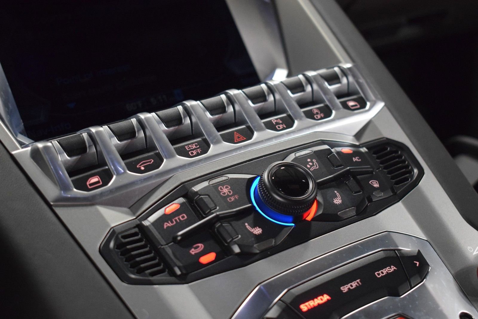 Used 2016 Lamborghini Aventador LP 700-4 AWD/4WD image 31