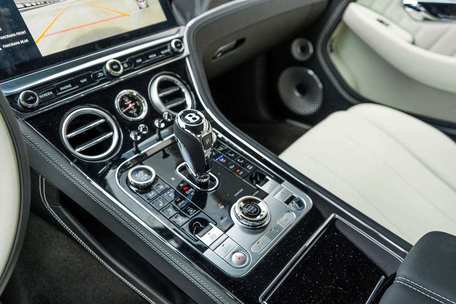 Used 2024 Bentley Continental GT V8 AWD/4WD image 38