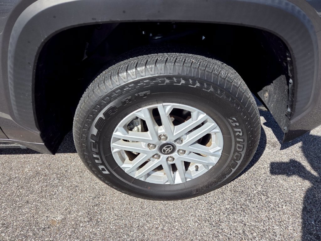 Used 2025 Toyota Tundra SR5 AWD/4WD image 5