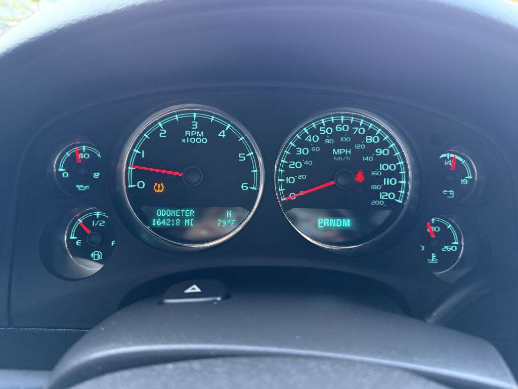 Used 2011 GMC Yukon Denali image 15