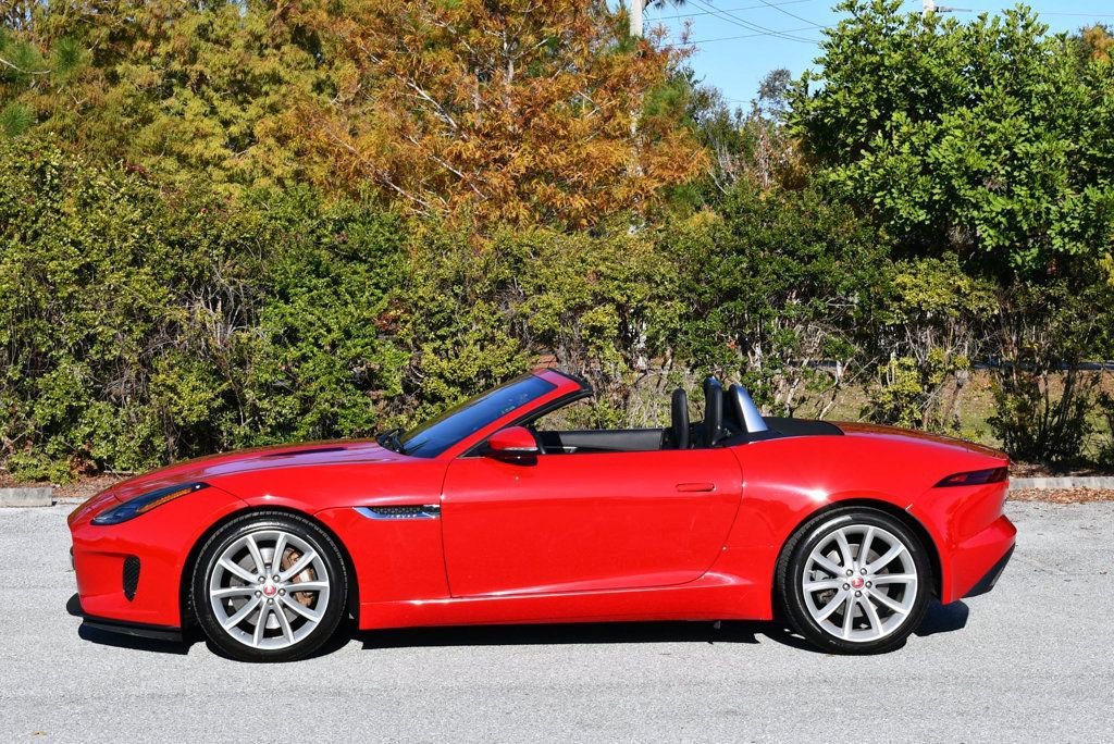Used 2019 Jaguar F-TYPE Convertible image 24