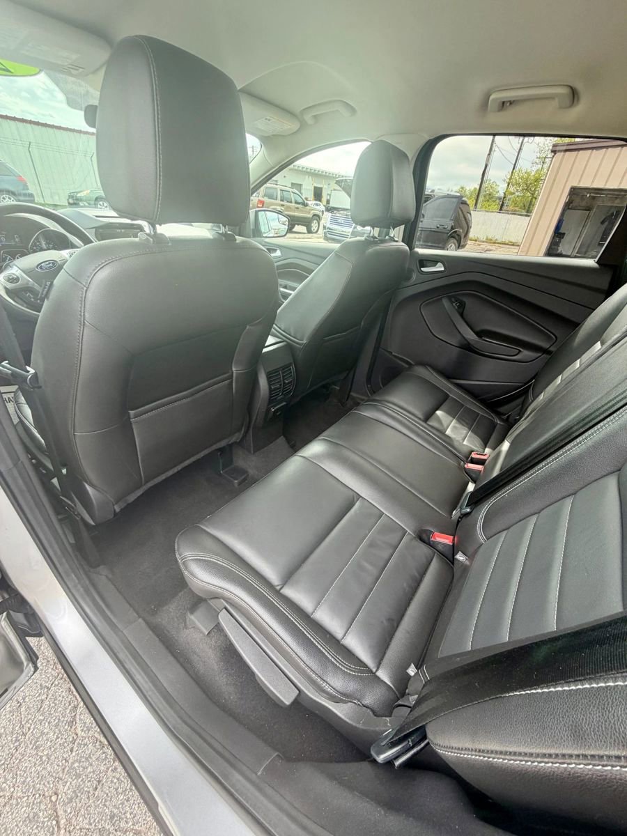 Used 2015 Ford Escape SE w/ Equipment Group 201A image 24