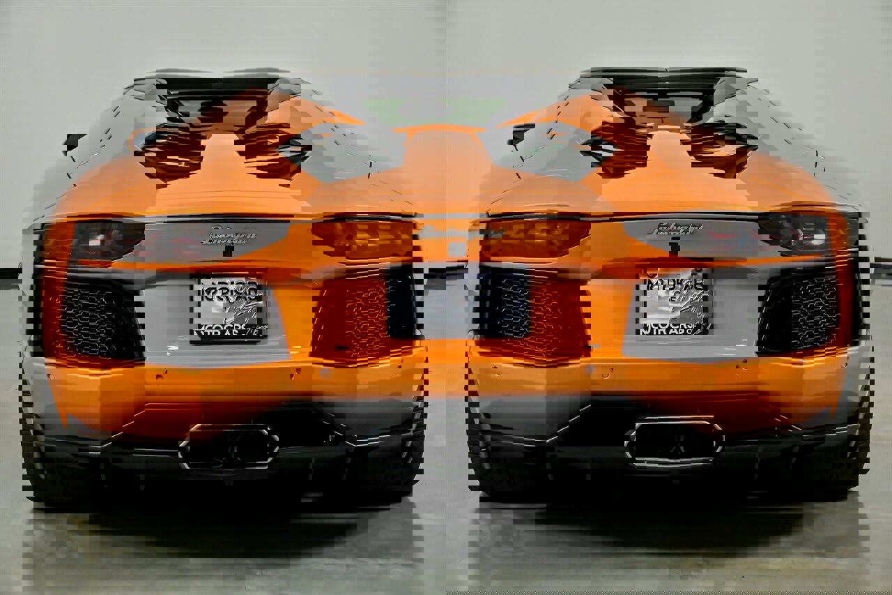 Used 2016 Lamborghini Aventador LP 700-4 image 10