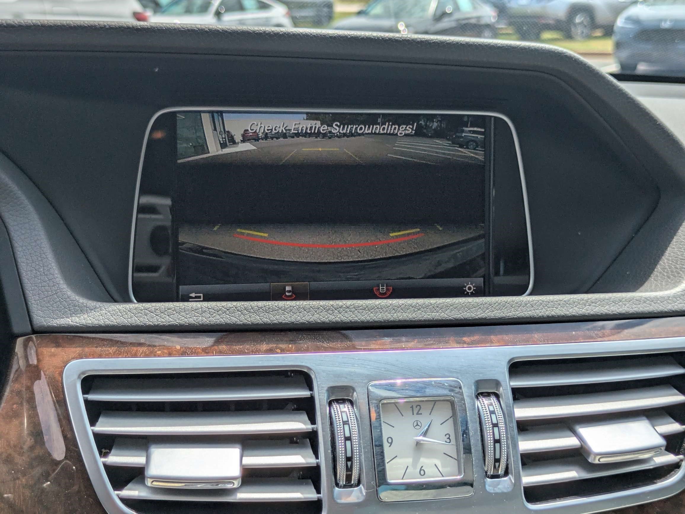 Used 2016 Mercedes-Benz E 350 Sedan image 28