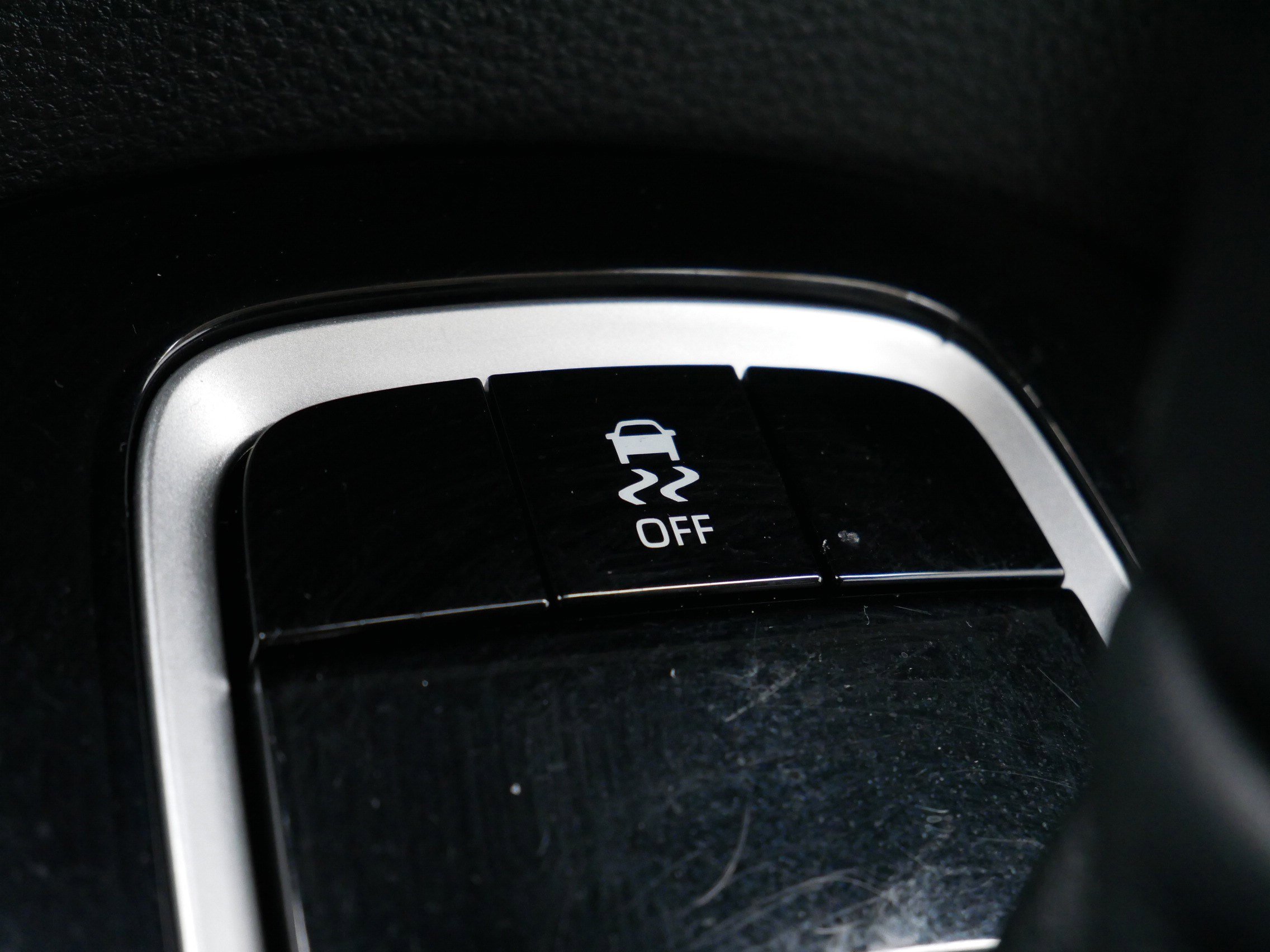 Certified 2024 Toyota Corolla LE image 31