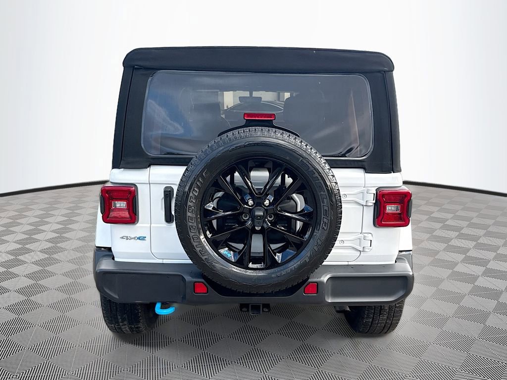 Used 2022 Jeep Wrangler Unlimited Sahara image 7