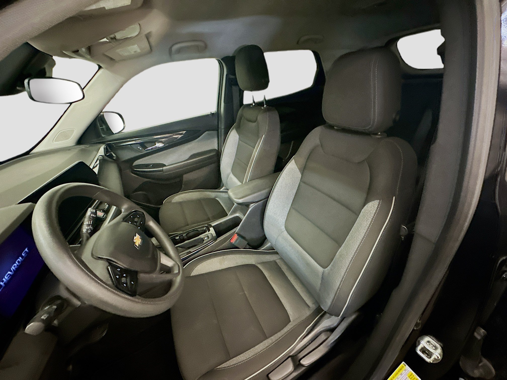 Used 2025 Chevrolet TrailBlazer LT AWD/4WD image 13