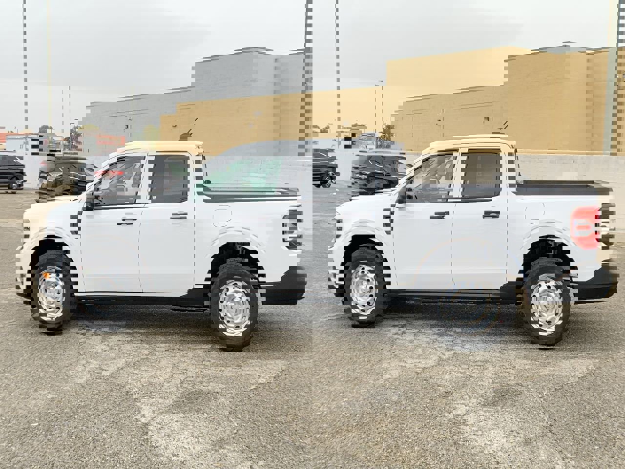 New 2025 Ford Maverick XL image 5