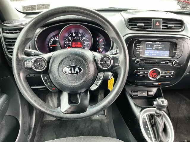 Used 2017 Kia Soul + FWD image 20