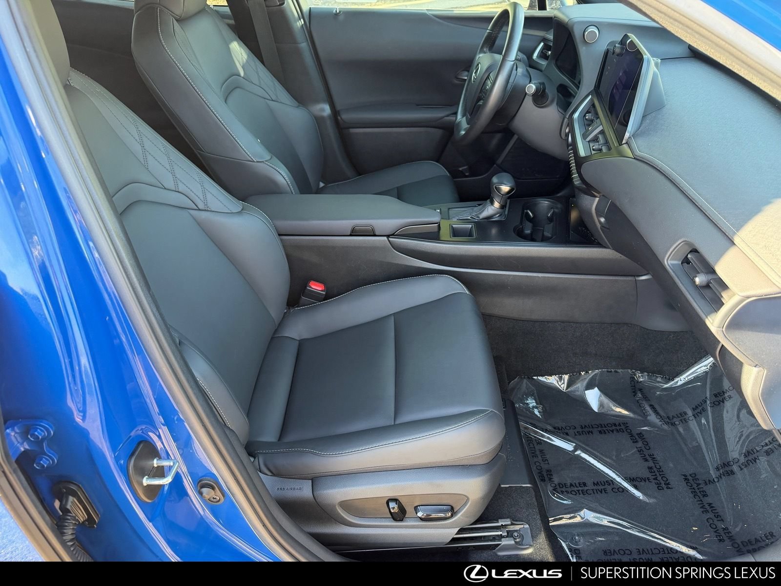 Certified 2024 Lexus UX 250h FWD image 31