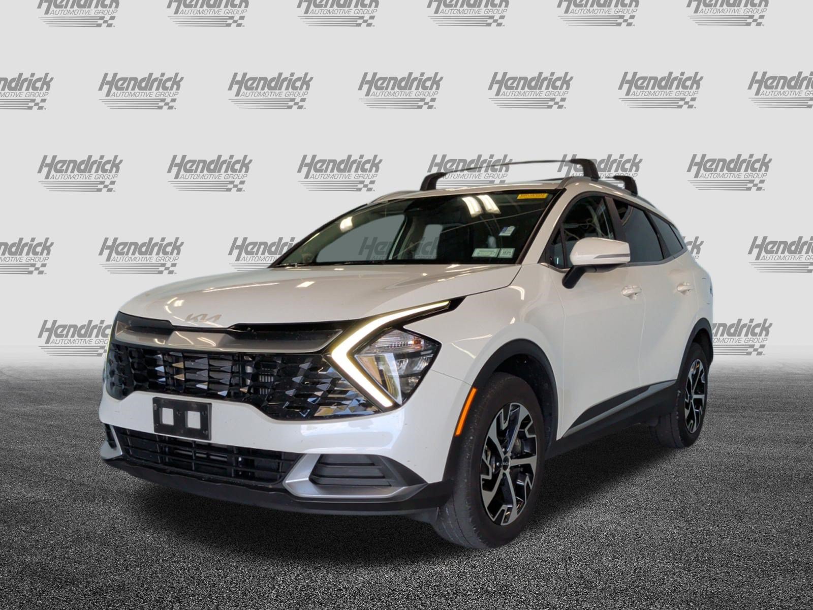 Used 2023 Kia Sportage EX AWD/4WD image 7