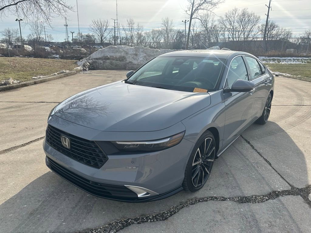 Used 2023 Honda Accord Touring image 8