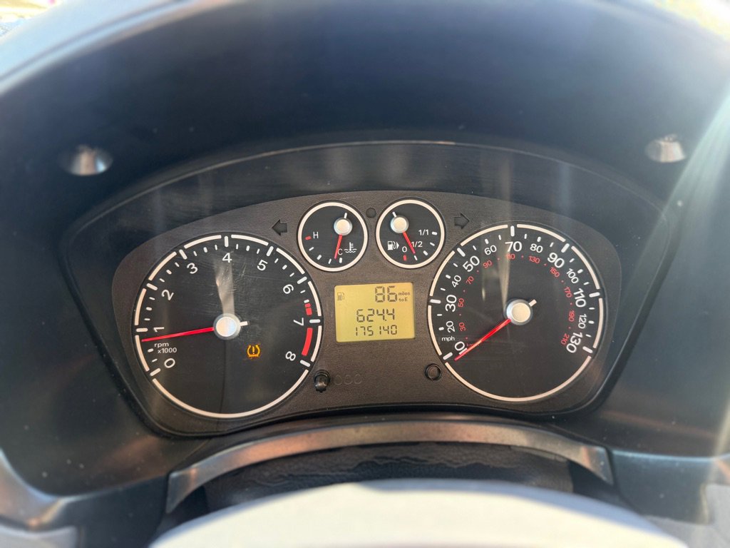 Used 2013 Ford Transit Connect XLT image 15