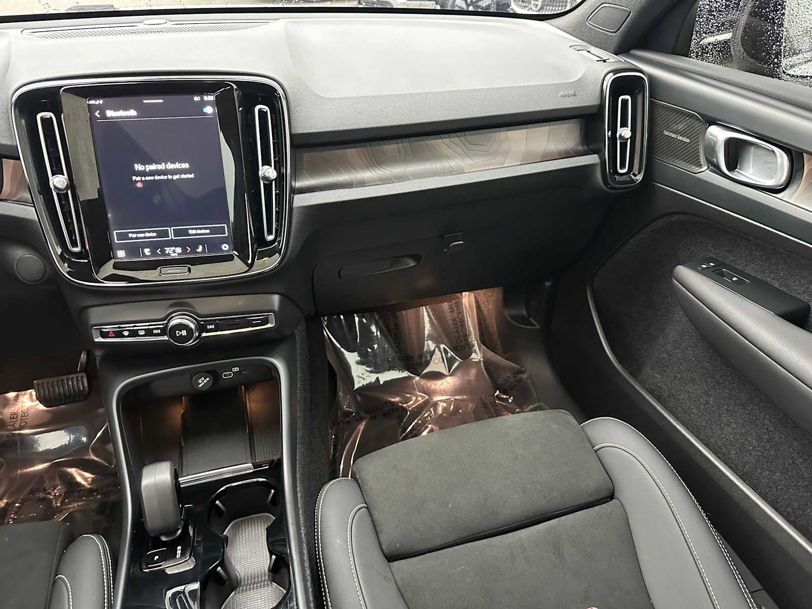 Certified 2023 Volvo C40 P8 Recharge Ultimate image 18